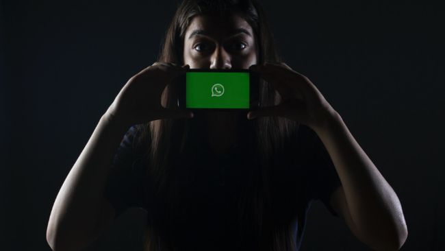 Cara Aman Menggunakan Social Spy WhatsApp
