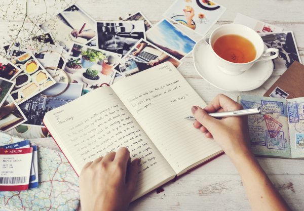 Kiat Sukses Menulis Novel dengan Alur Cerita yang Menegangkan
