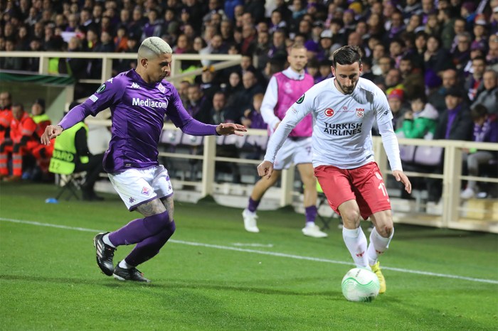 3 Serangkai Fiorentina Kebangkitan dari 2 Masalah