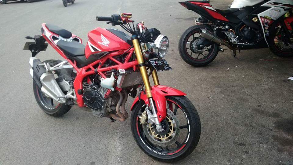 Modifikasi CBR250RR: Tren, Komponen, dan Prosesnya