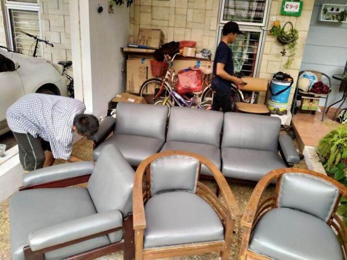 Ridasofa Layanan Perbaikan Sofa Terbaik Jakarta Selatan